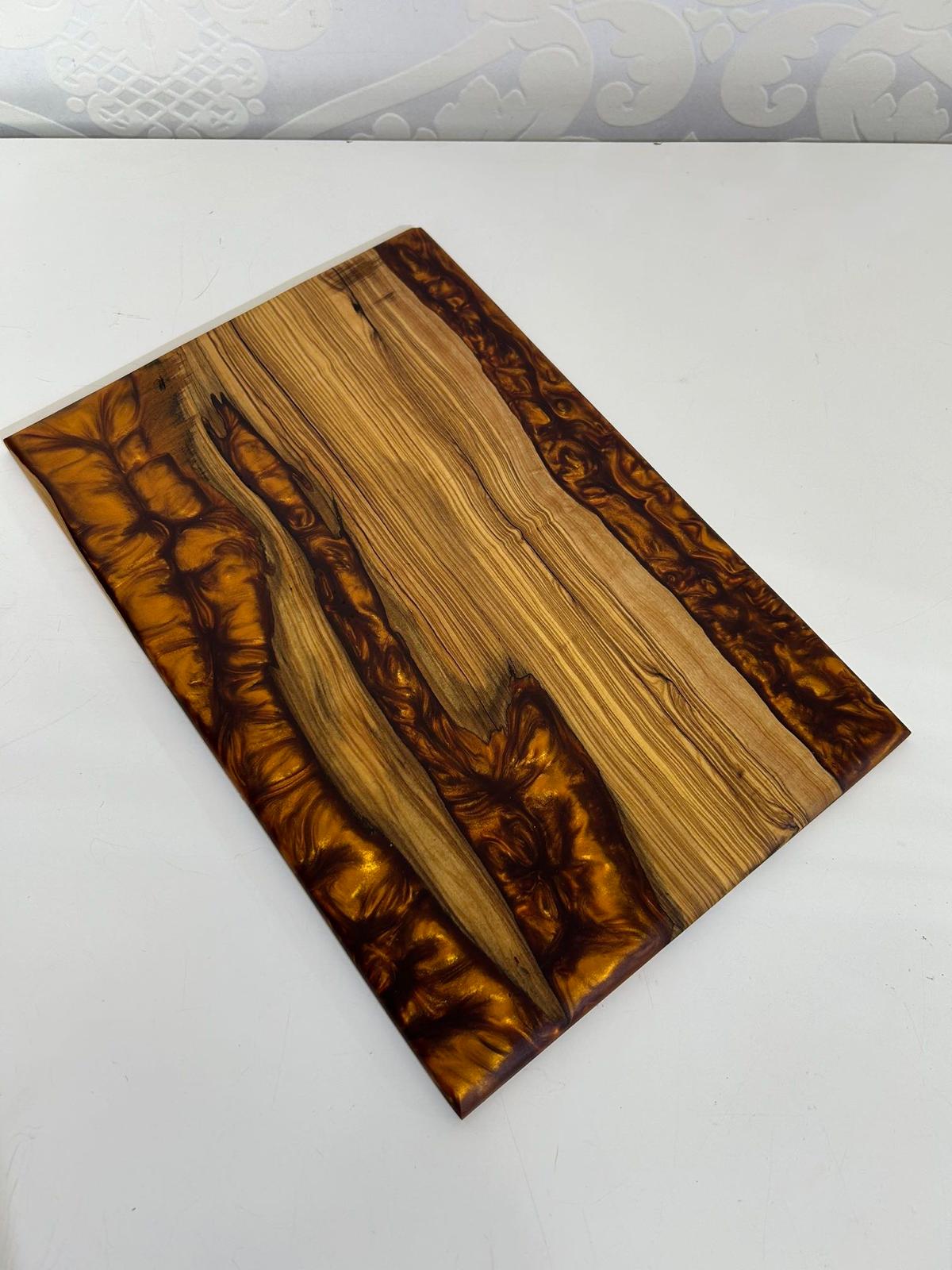 Frühtücksbrettchen Oliven Epoxid Harz Flame Kupfer