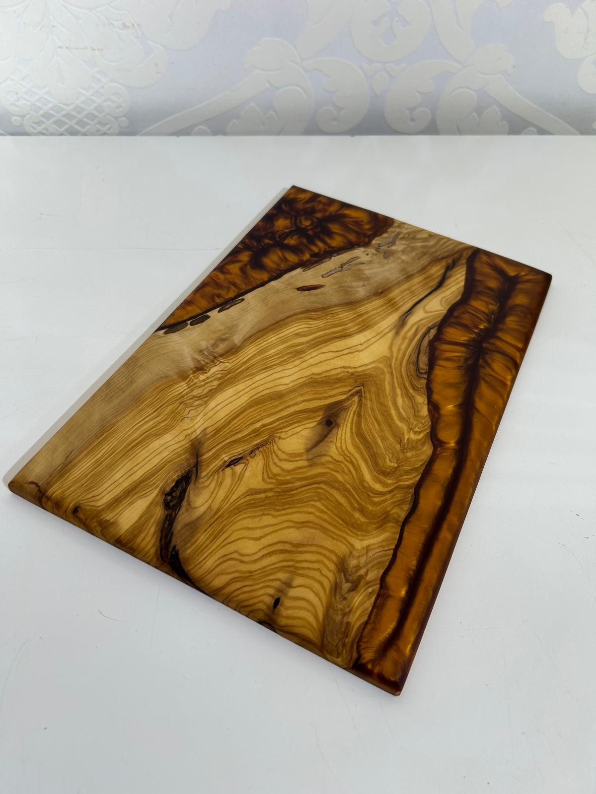 Frühtücksbrettchen Oliven Epoxid Harz Flame Kupfer