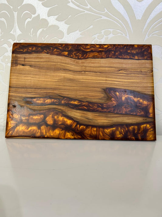 Frühtücksbrettchen Oliven Epoxid Harz Flame Kupfer
