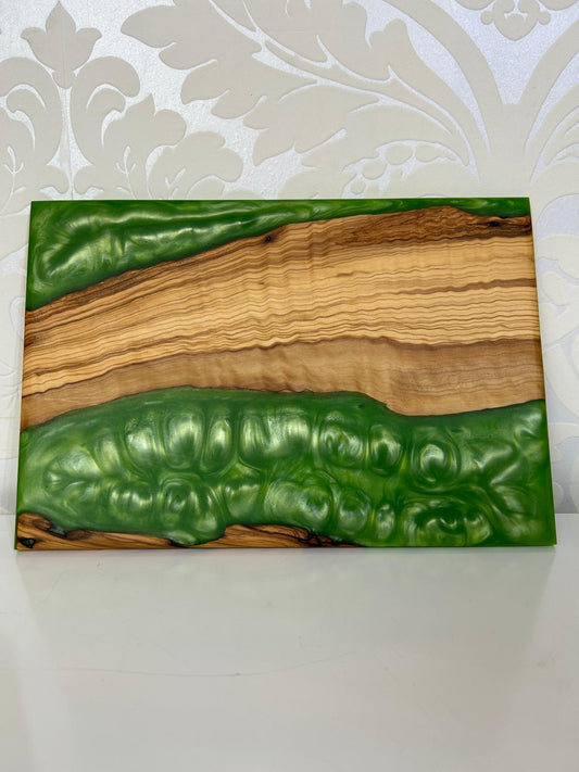 Frühtücksbrettchen Oliven Epoxid Harz Jungle Grün