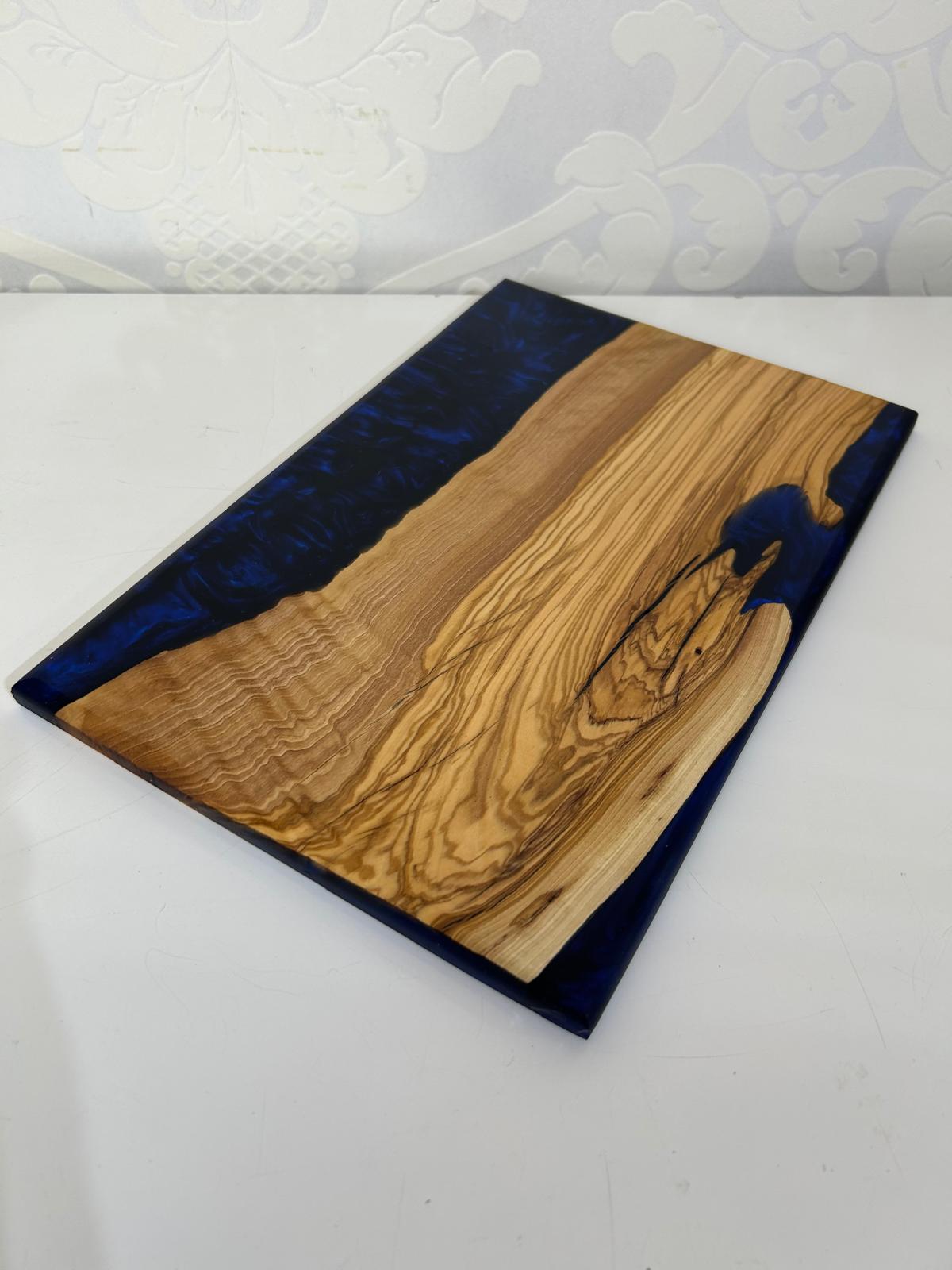 Frühtücksbrettchen Oliven Epoxid Harz Saphire Blau