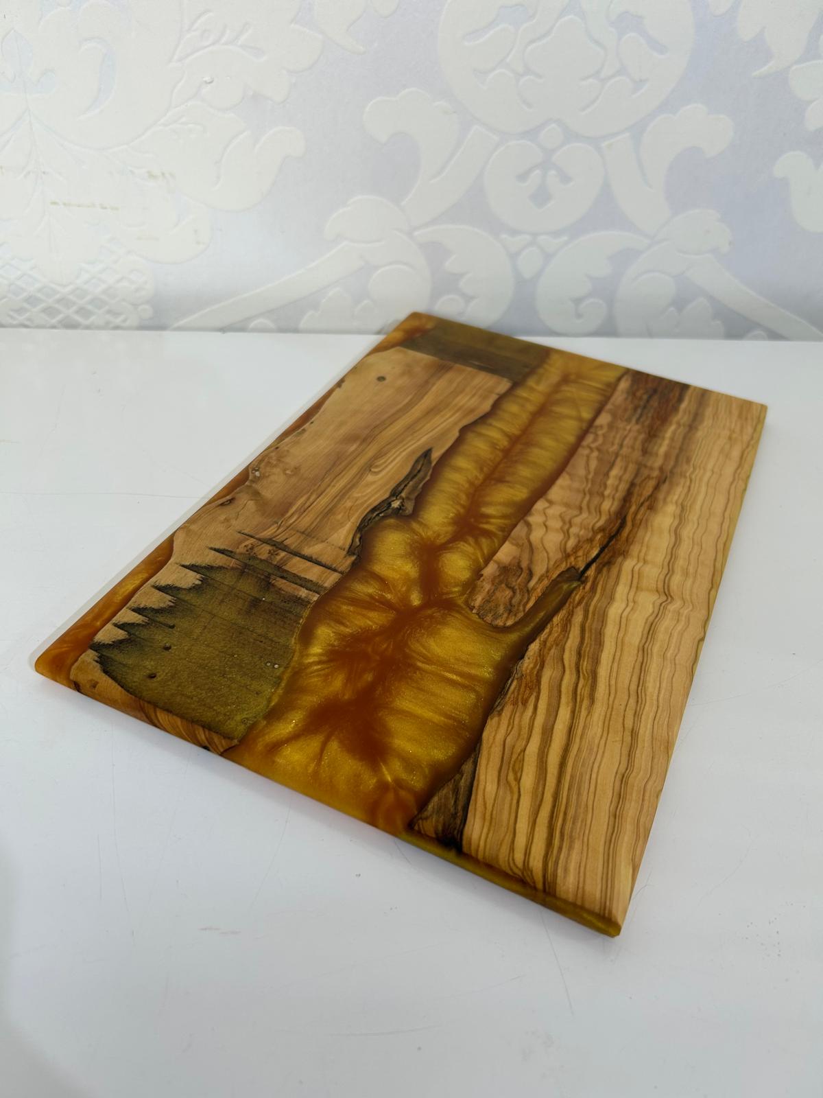 Frühtücksbrettchen Oliven Epoxid Harz Gold