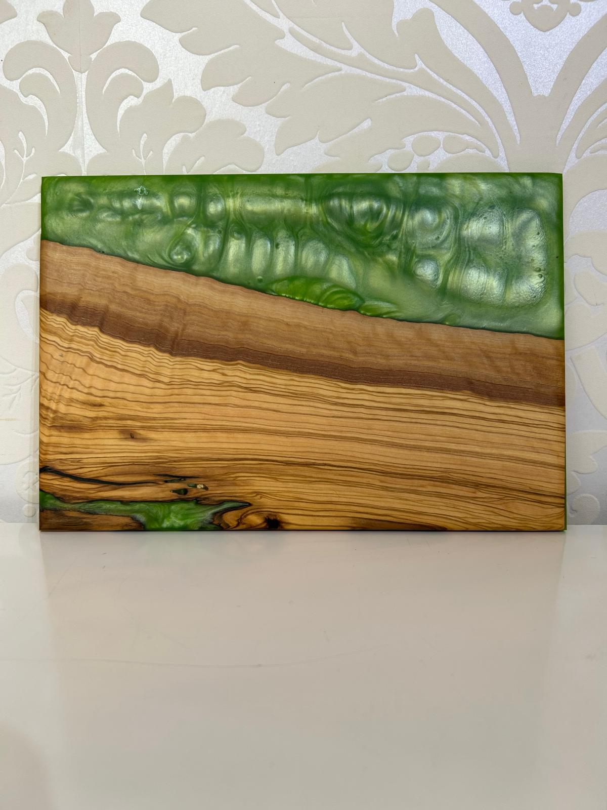 Frühtücksbrettchen Oliven Epoxid Harz Jungle Grün
