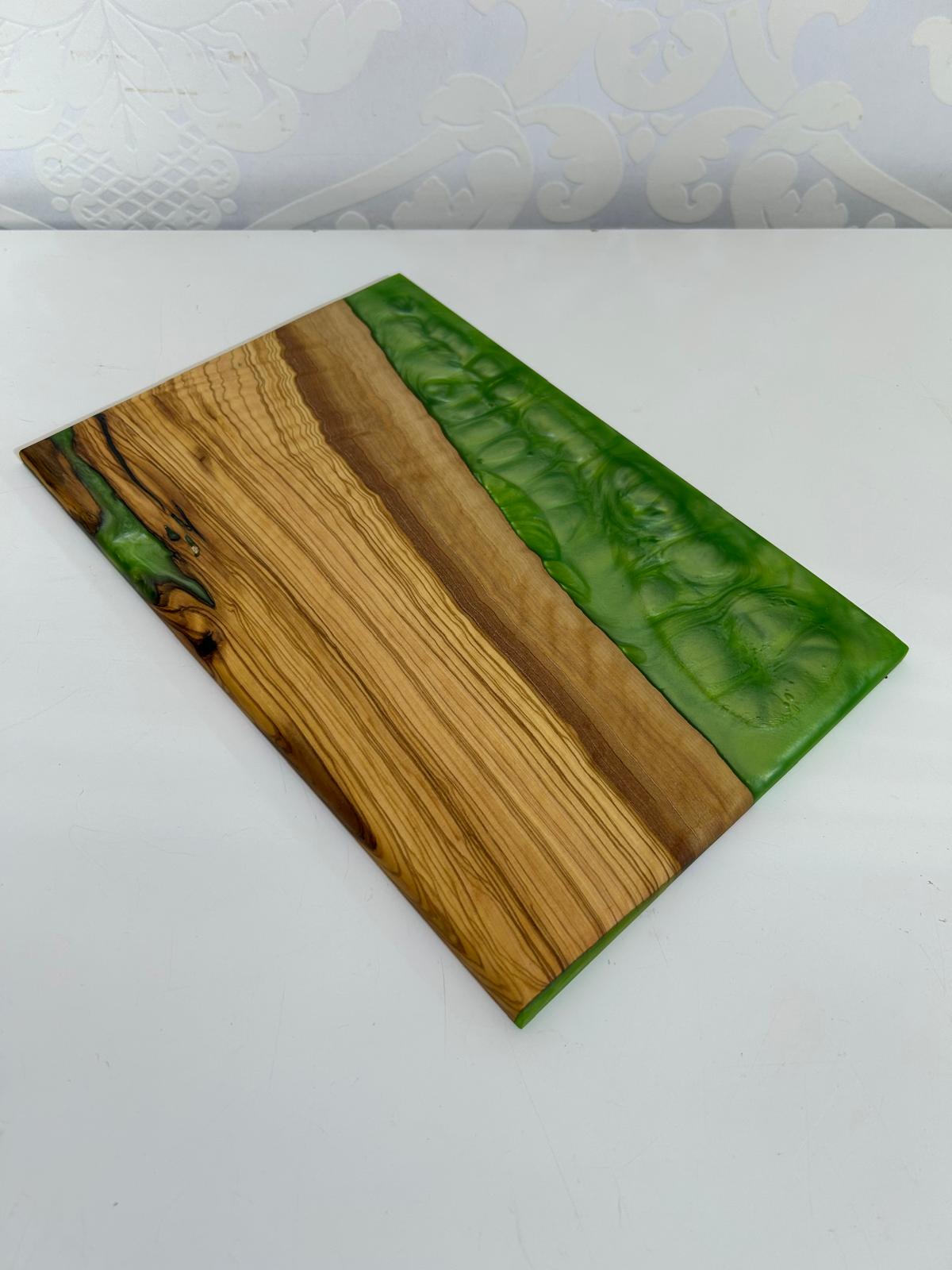 Frühtücksbrettchen Oliven Epoxid Harz Jungle Grün