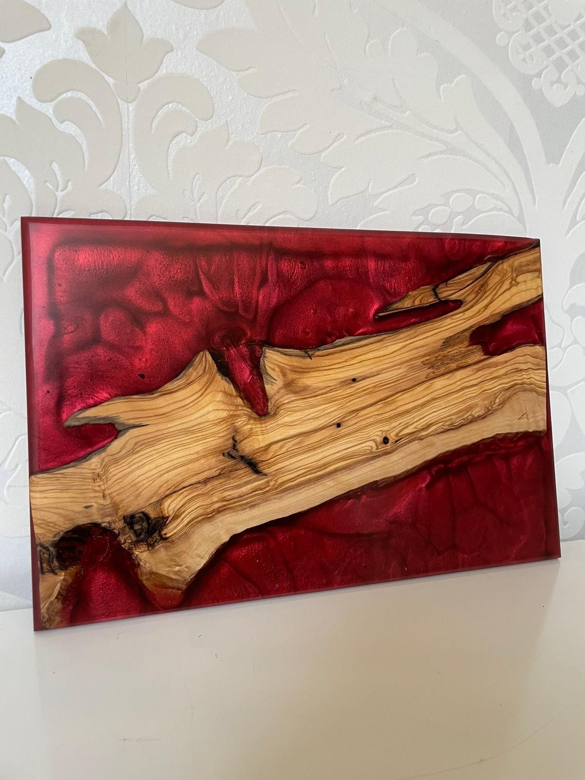 Frühtücksbrettchen Oliven Epoxid Harz Carbon Rot