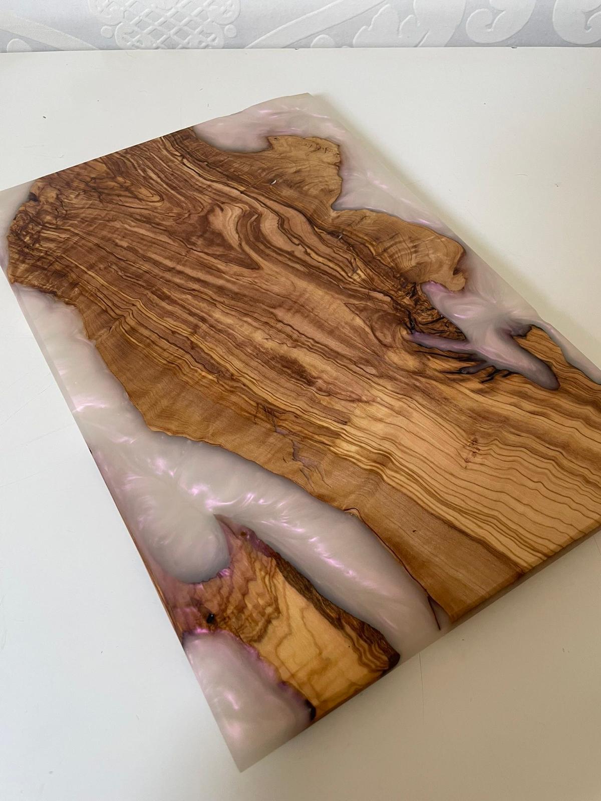 Frühtücksbrettchen Oliven Epoxid Harz Perlmutt Weiß